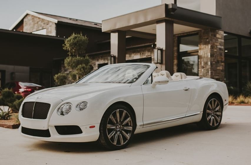 HIRE BENTLEY LIMO